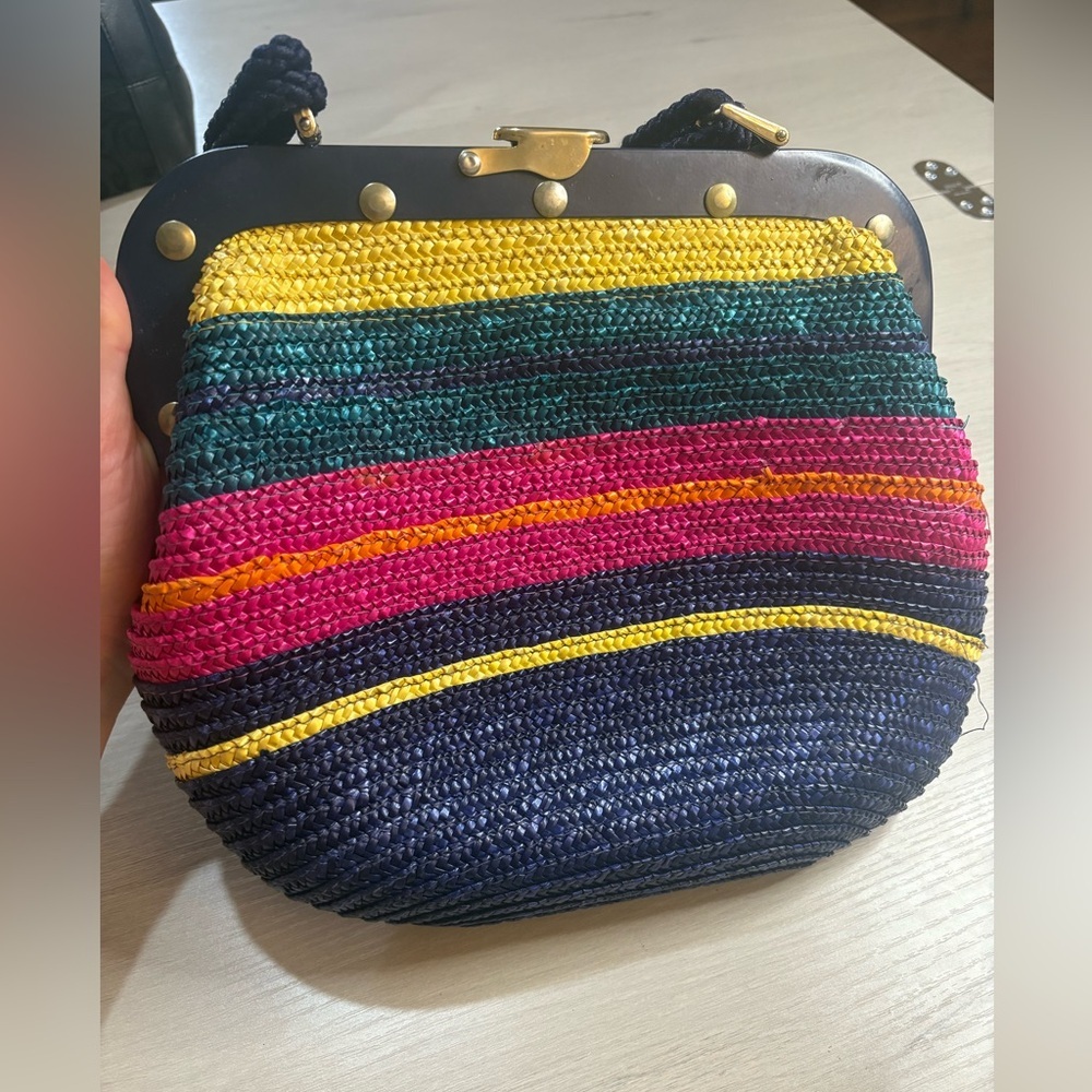 Vintage Multicolor Woven Straw Shoulder Bag – Brass Frame &‎ Braided Strap - Picture 3 of 16